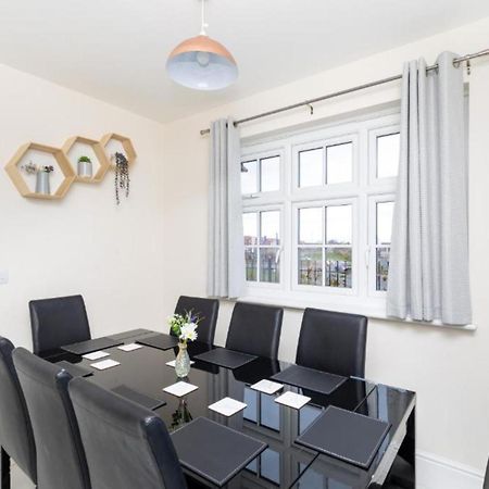 4 Bed 3 Bath - Kirkstall House By Alt-Stay Accommodation - Ideal For Contractors & Remote Workers - Long Stays Welcome Wakefield Exterior foto