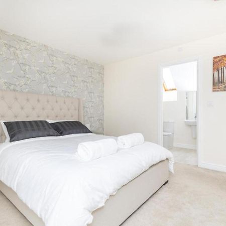 4 Bed 3 Bath - Kirkstall House By Alt-Stay Accommodation - Ideal For Contractors & Remote Workers - Long Stays Welcome Wakefield Exterior foto